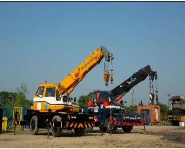 Mobile cranes, 20–50 T