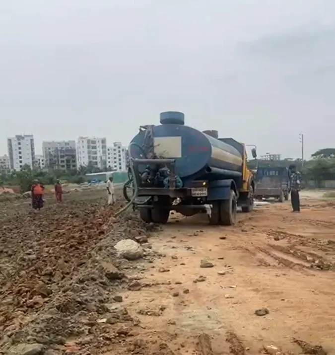 Water bowser